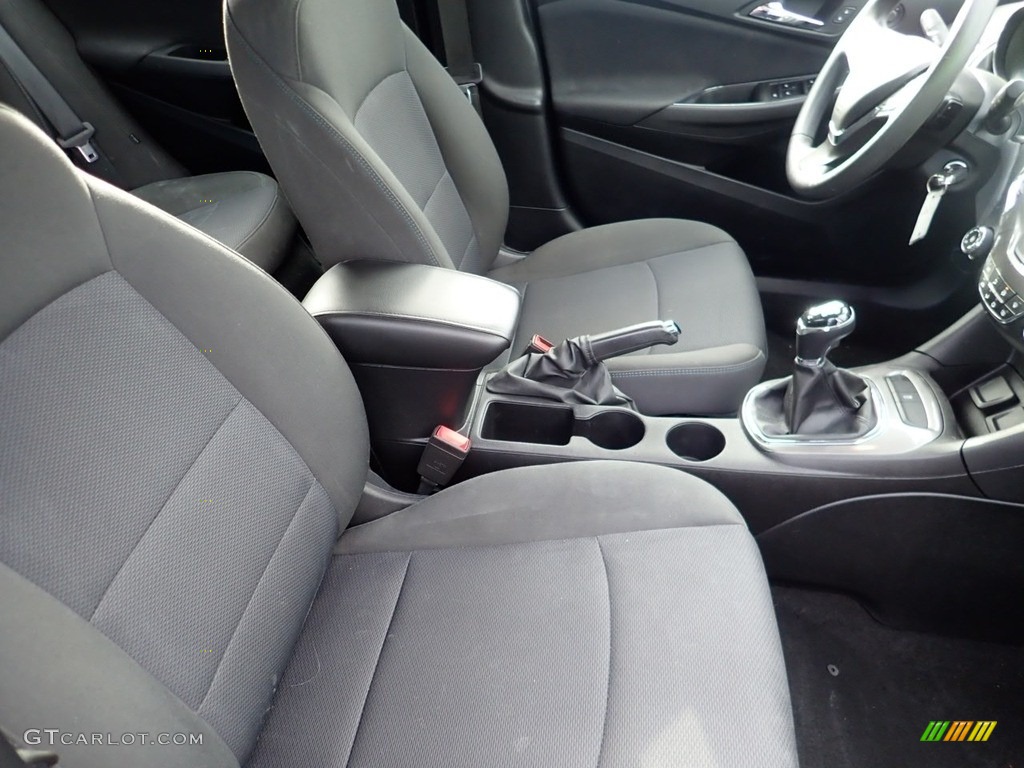 2018 Chevrolet Cruze LT Hatchback Front Seat Photo #140955163