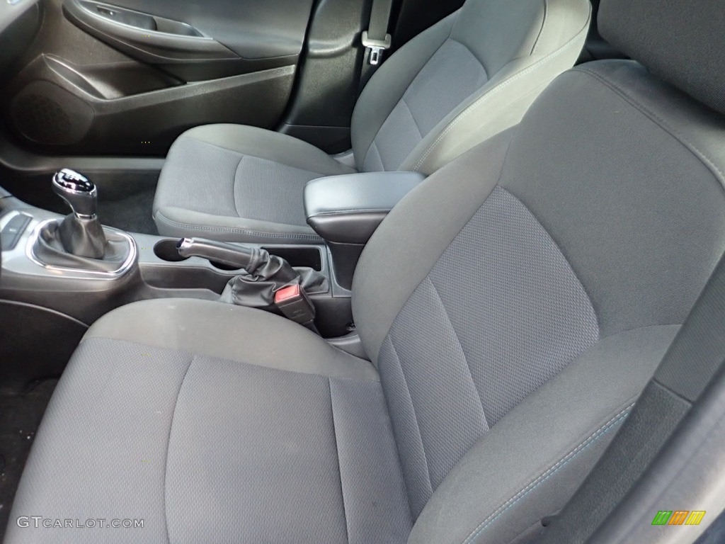 2018 Chevrolet Cruze LT Hatchback Front Seat Photo #140955193