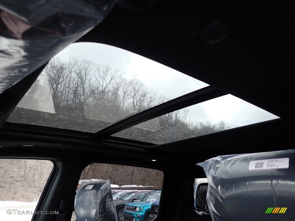 2021 Ram 1500 Limited Crew Cab 4x4 Sunroof Photo #140956885