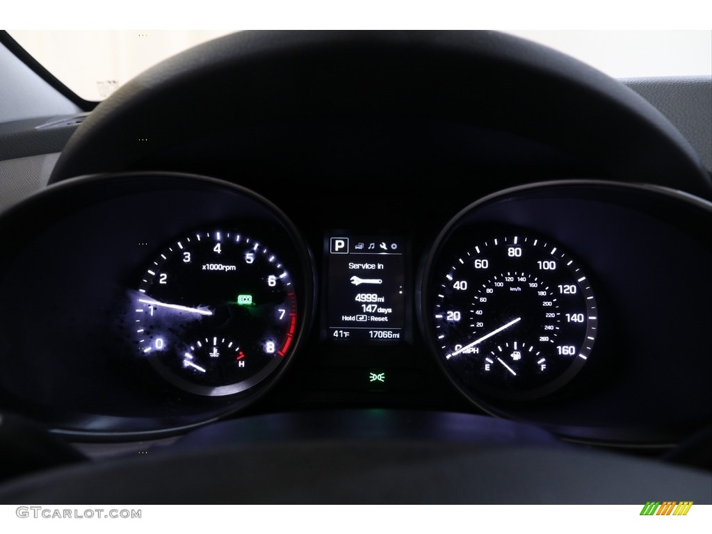 2019 Hyundai Santa Fe XL SE AWD Gauges Photos