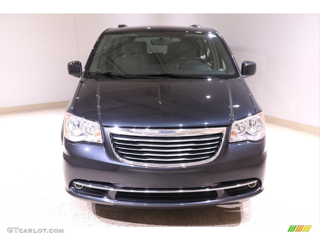 2014 Town & Country Touring - Maximum Steel Metallic / Dark Frost Beige/Medium Frost Beige photo #2