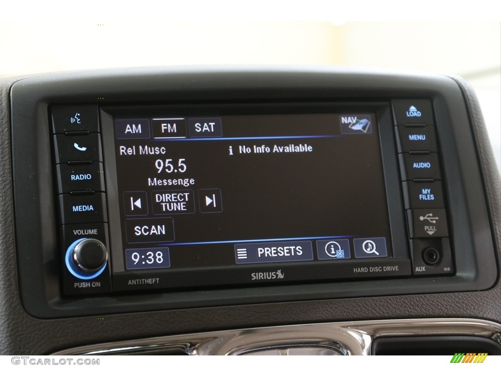 2014 Town & Country Touring - Maximum Steel Metallic / Dark Frost Beige/Medium Frost Beige photo #10