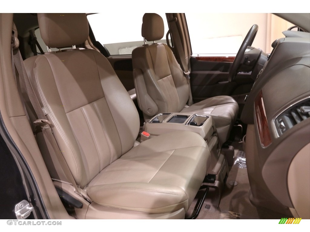 2014 Town & Country Touring - Maximum Steel Metallic / Dark Frost Beige/Medium Frost Beige photo #16