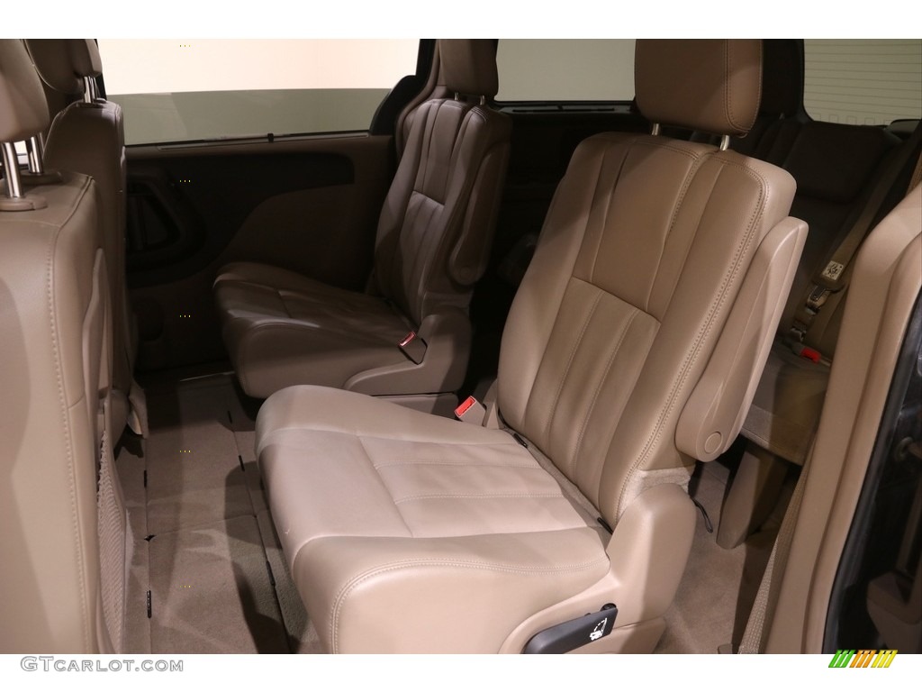 2014 Town & Country Touring - Maximum Steel Metallic / Dark Frost Beige/Medium Frost Beige photo #18