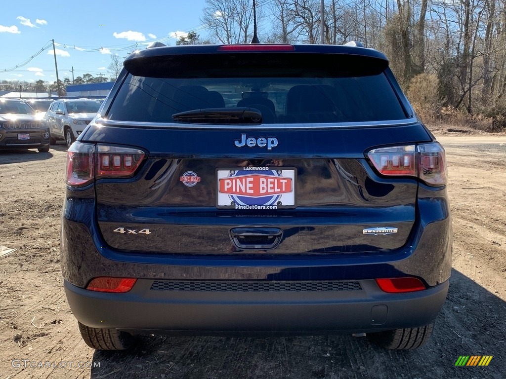 2021 Compass Latitude 4x4 - Jazz Blue Pearl / Black photo #5