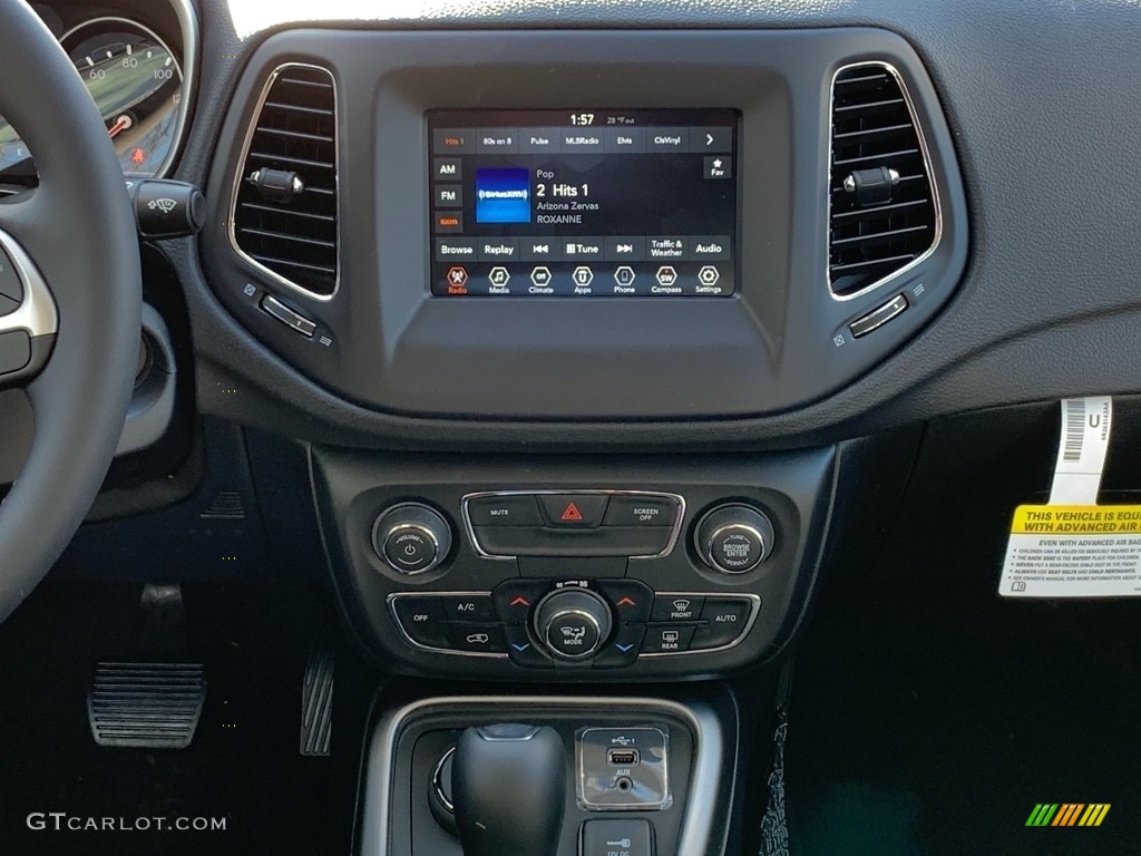 2021 Compass Latitude 4x4 - Jazz Blue Pearl / Black photo #7
