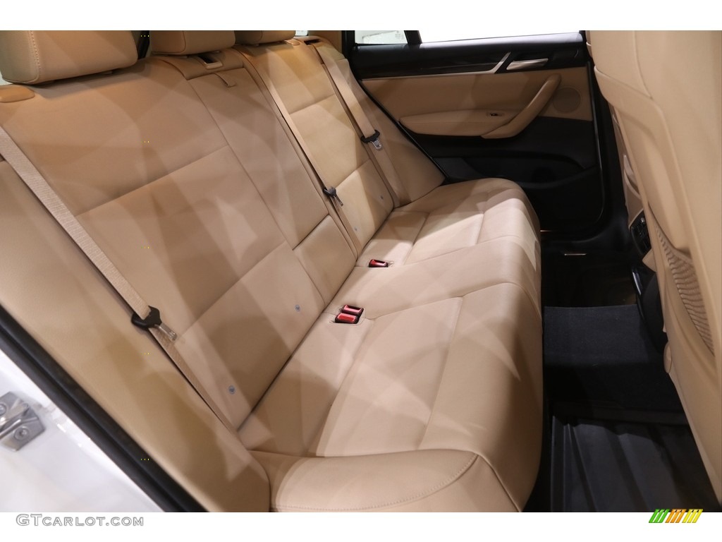 2016 X3 xDrive28i - Mineral White Metallic / Sand Beige photo #19