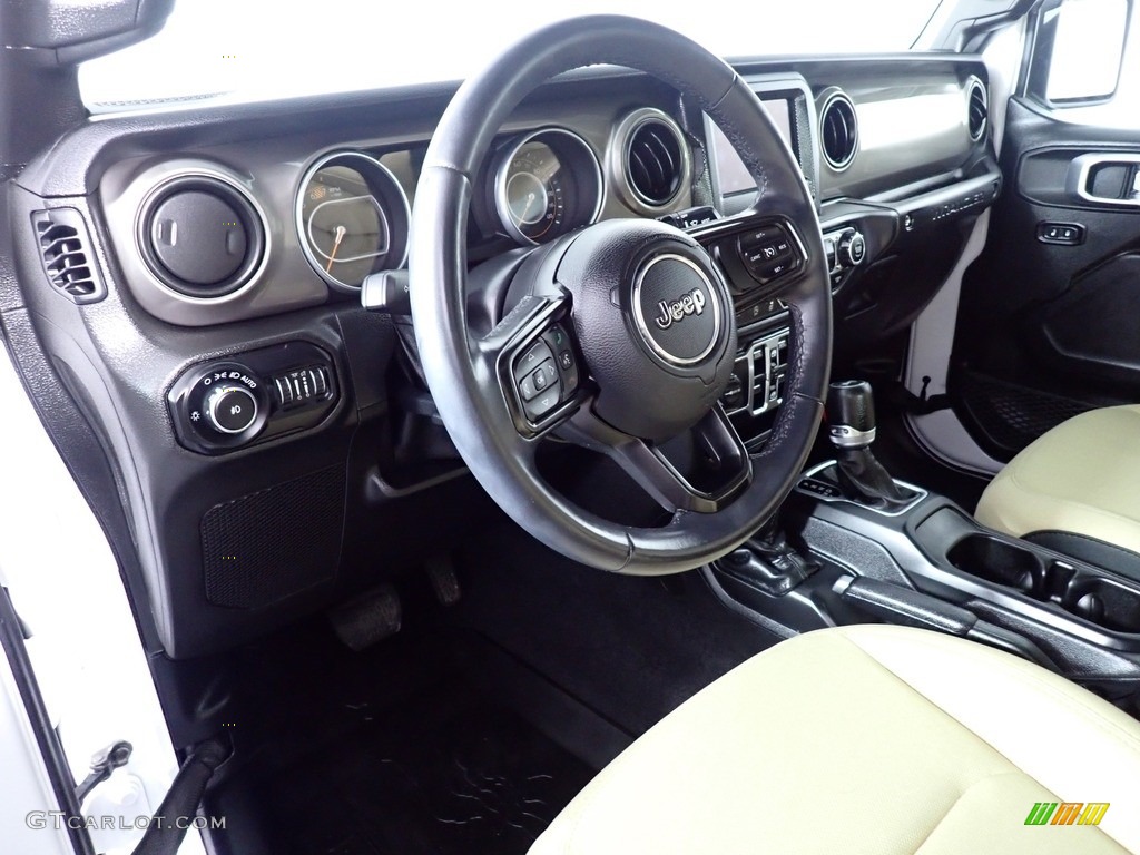 2018 Wrangler Unlimited Sport 4x4 - Bright White / Black/Heritage Tan photo #23