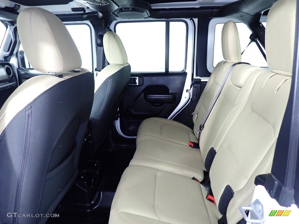 2018 Wrangler Unlimited Sport 4x4 - Bright White / Black/Heritage Tan photo #26