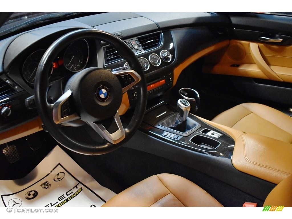2015 BMW Z4 sDrive28i Walnut Dashboard Photo #140965367