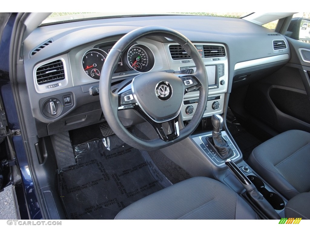 2017 Golf 4 Door 1.8T S - Night Blue Metallic / Titan Black photo #13