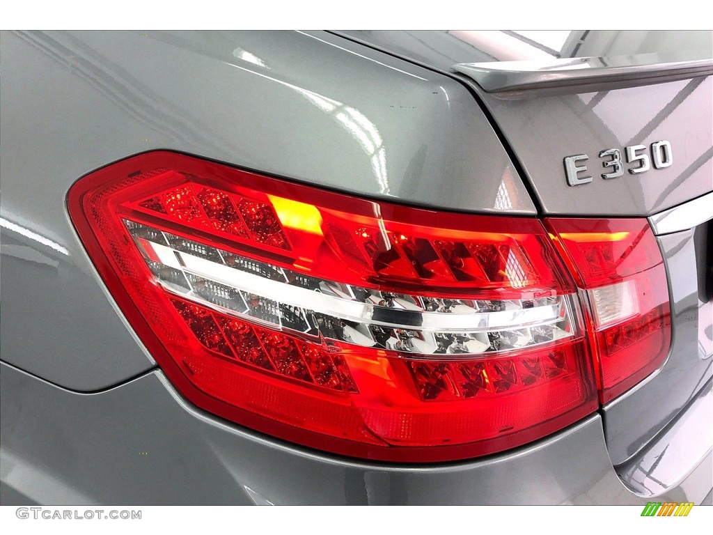 2011 E 350 Sedan - Palladium Silver Metallic / Black photo #29