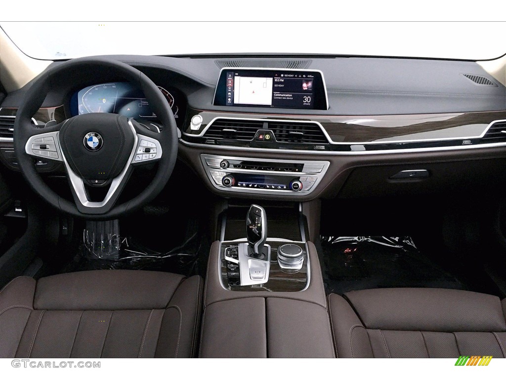 2021 BMW 7 Series 740i Sedan Mocha Dashboard Photo #140974093