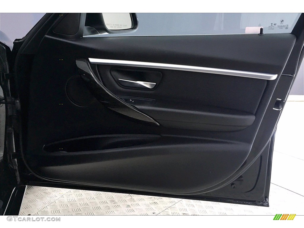 2018 3 Series 330i Sedan - Black Sapphire Metallic / Black photo #24