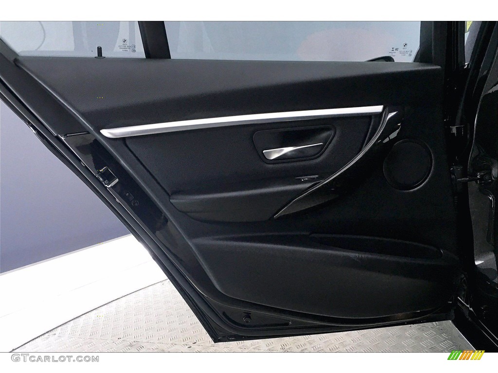 2018 3 Series 330i Sedan - Black Sapphire Metallic / Black photo #25