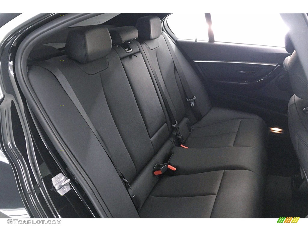 2018 3 Series 330i Sedan - Black Sapphire Metallic / Black photo #29