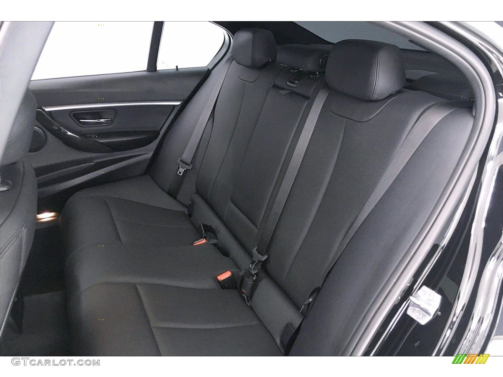 2018 3 Series 330i Sedan - Black Sapphire Metallic / Black photo #30