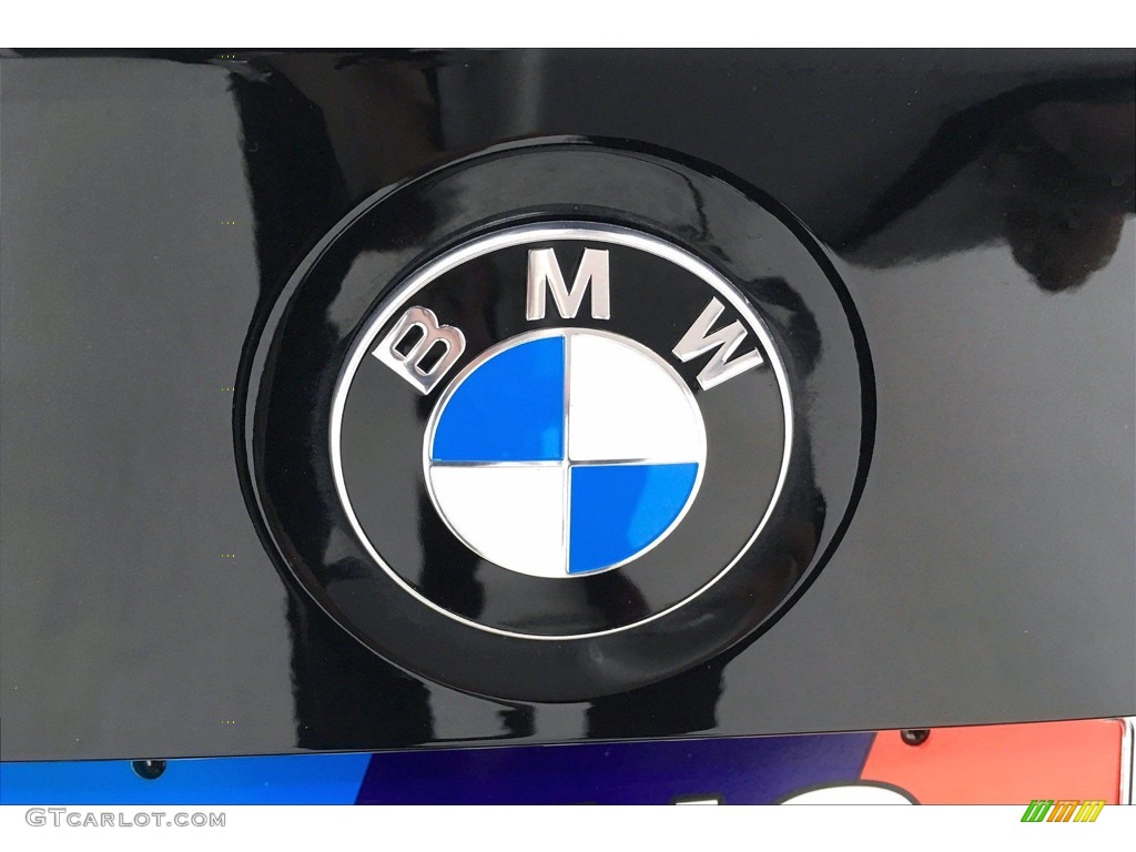2018 3 Series 330i Sedan - Black Sapphire Metallic / Black photo #34