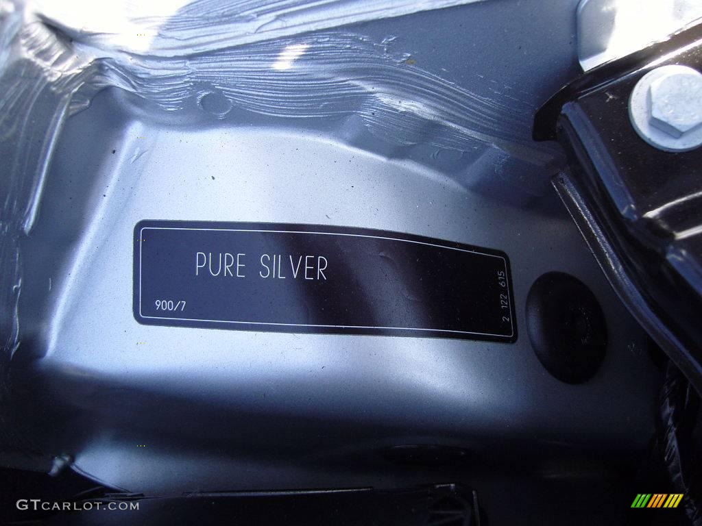 2009 Cooper S Hardtop - Pure Silver Metallic / Lounge Carbon Black Leather photo #59