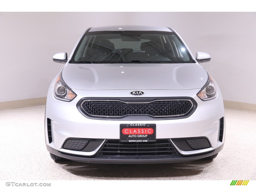 2018 Niro FE Hybrid - Silky Silver / Charcoal photo #2