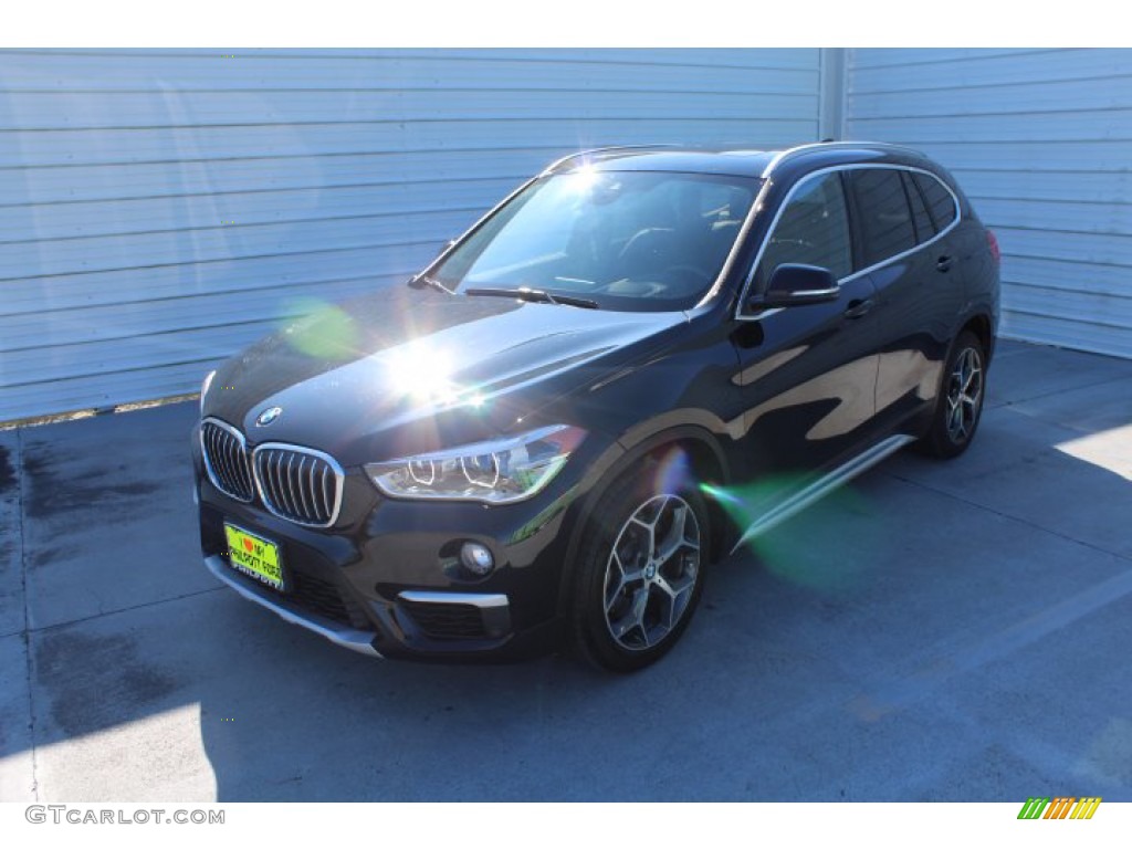 2019 X1 sDrive28i - Jet Black / Black photo #4