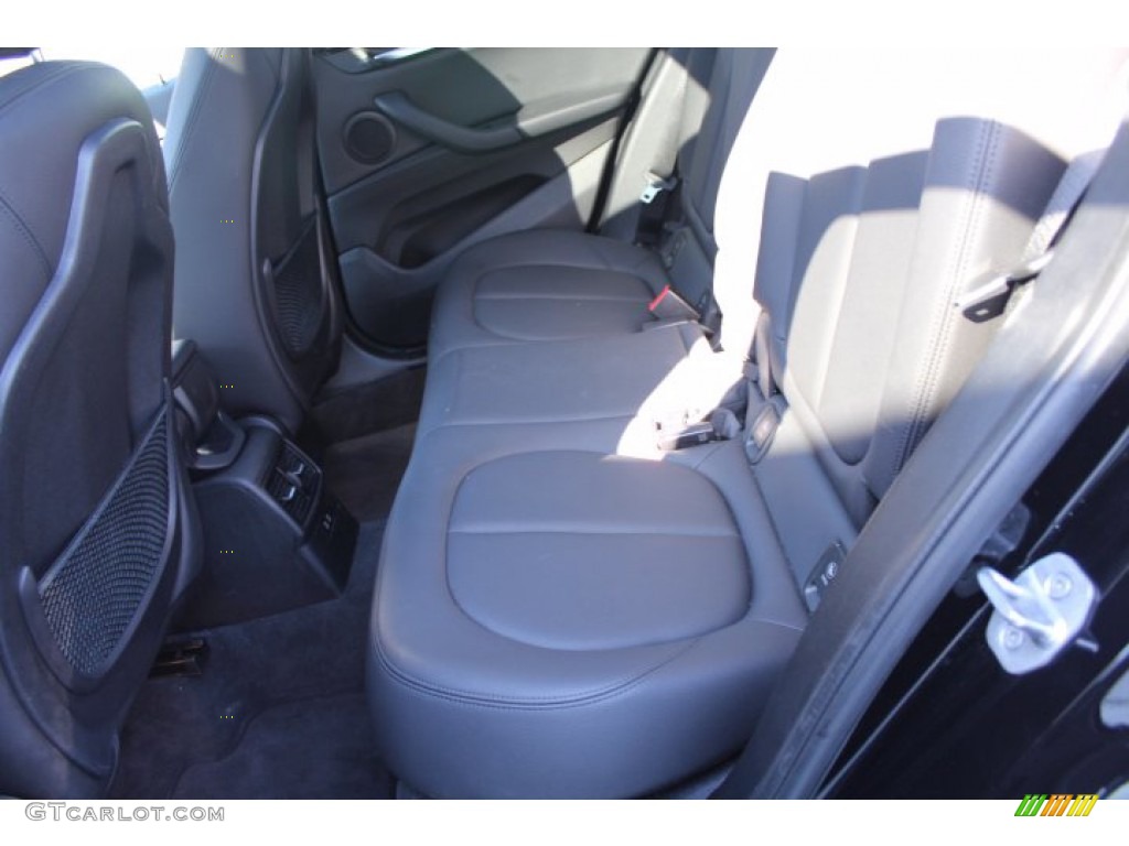 2019 X1 sDrive28i - Jet Black / Black photo #22