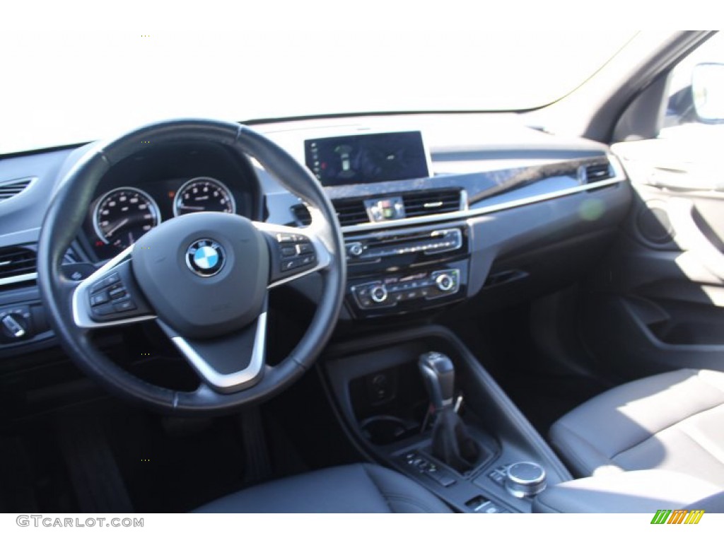 2019 X1 sDrive28i - Jet Black / Black photo #23