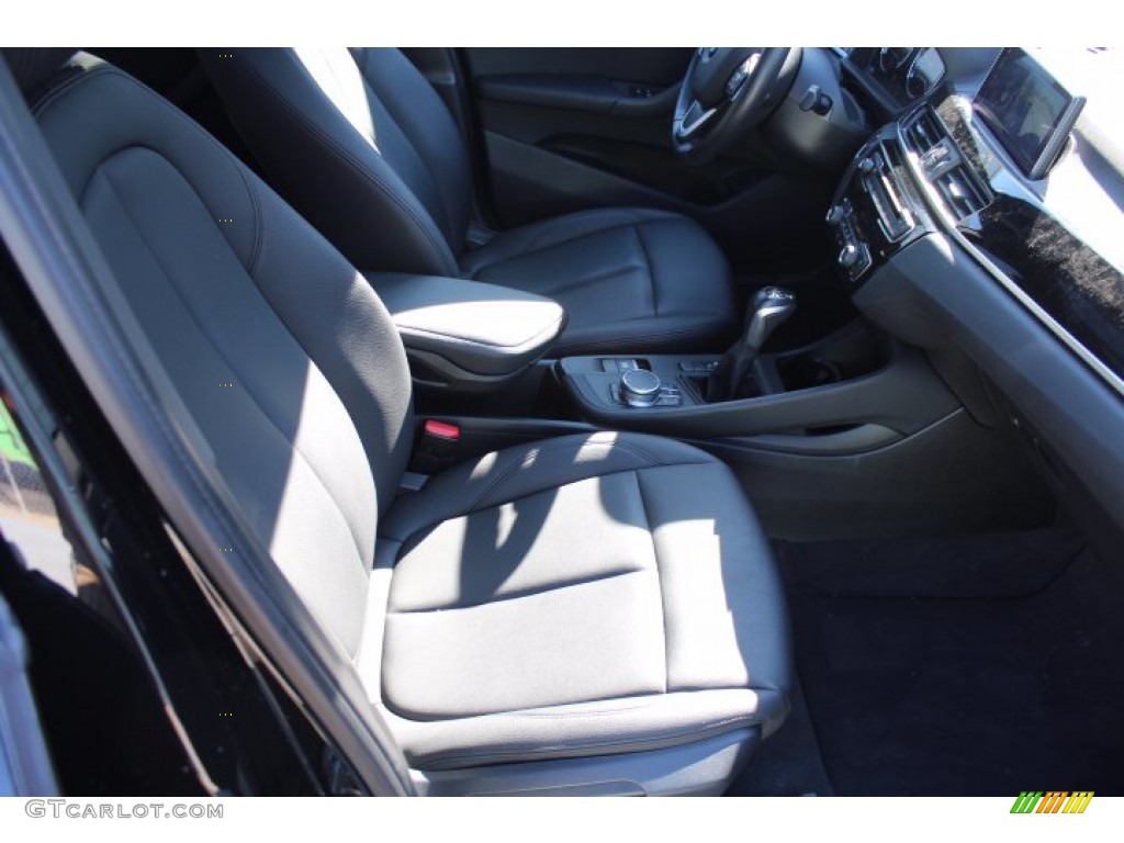 2019 X1 sDrive28i - Jet Black / Black photo #30