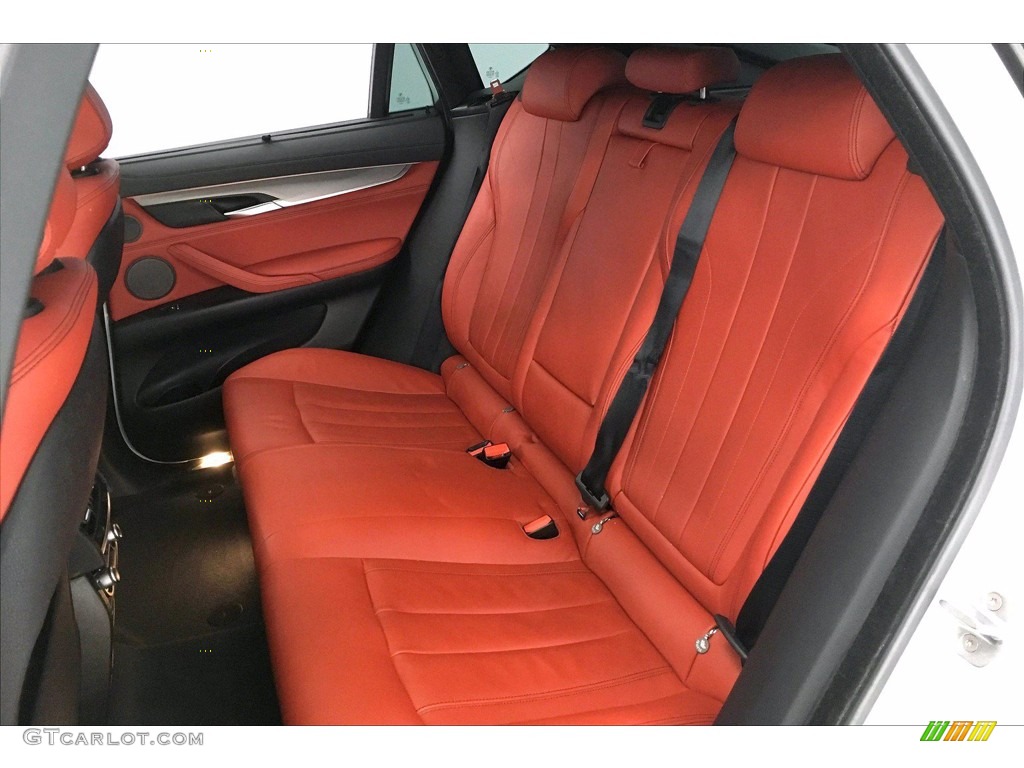 2018 X6 sDrive35i - Alpine White / Coral Red/Black photo #30