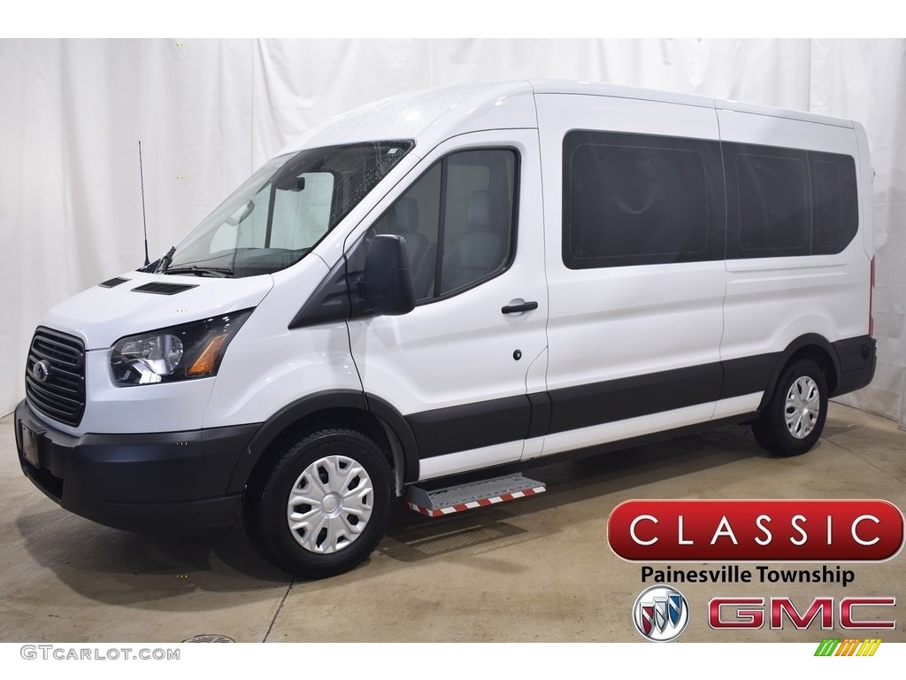 2019 Transit Passenger Wagon XLT 350 MR Long - Oxford White / Charcoal black photo #1