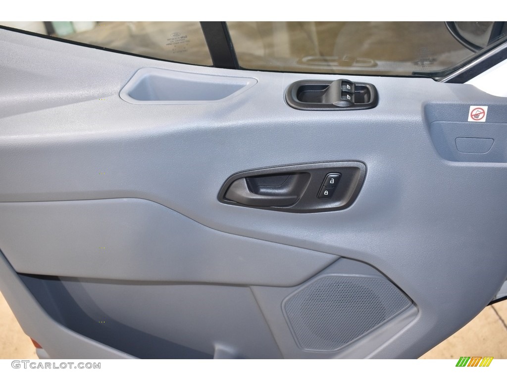2019 Transit Passenger Wagon XLT 350 MR Long - Oxford White / Charcoal black photo #11
