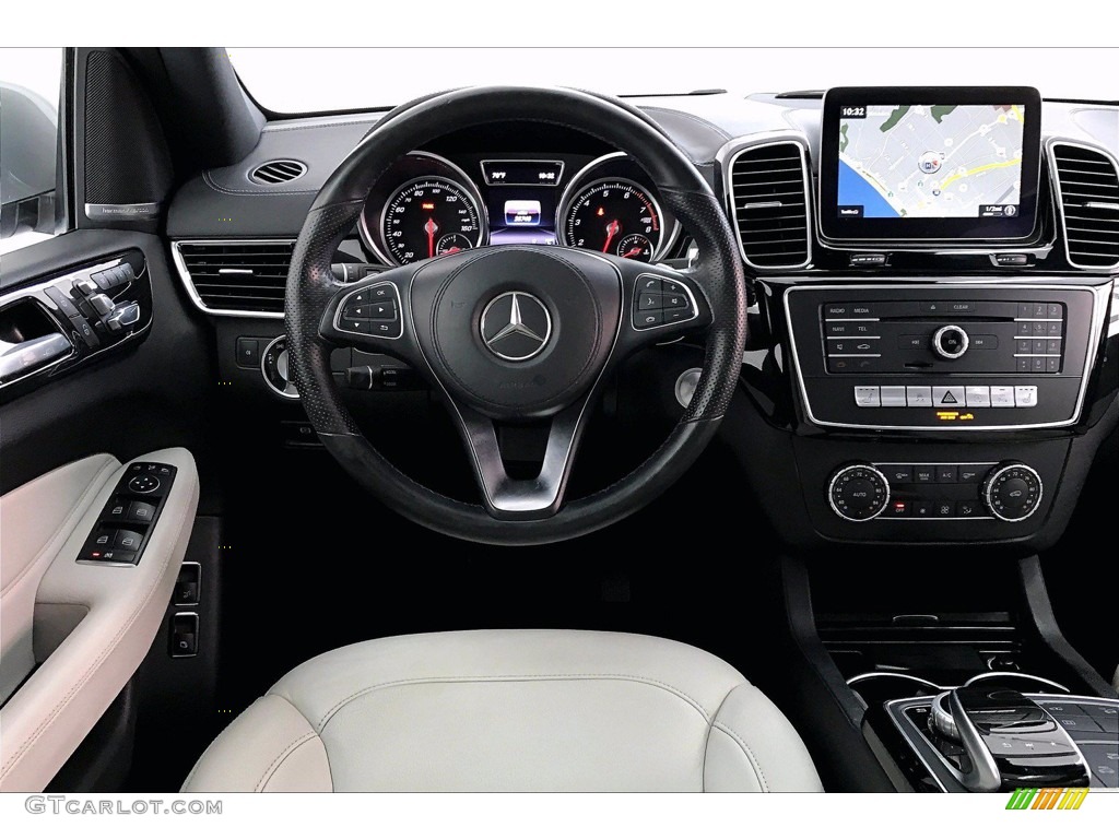 2017 Mercedes-Benz GLS 450 4Matic Crystal Grey/Black Dashboard Photo #140983708