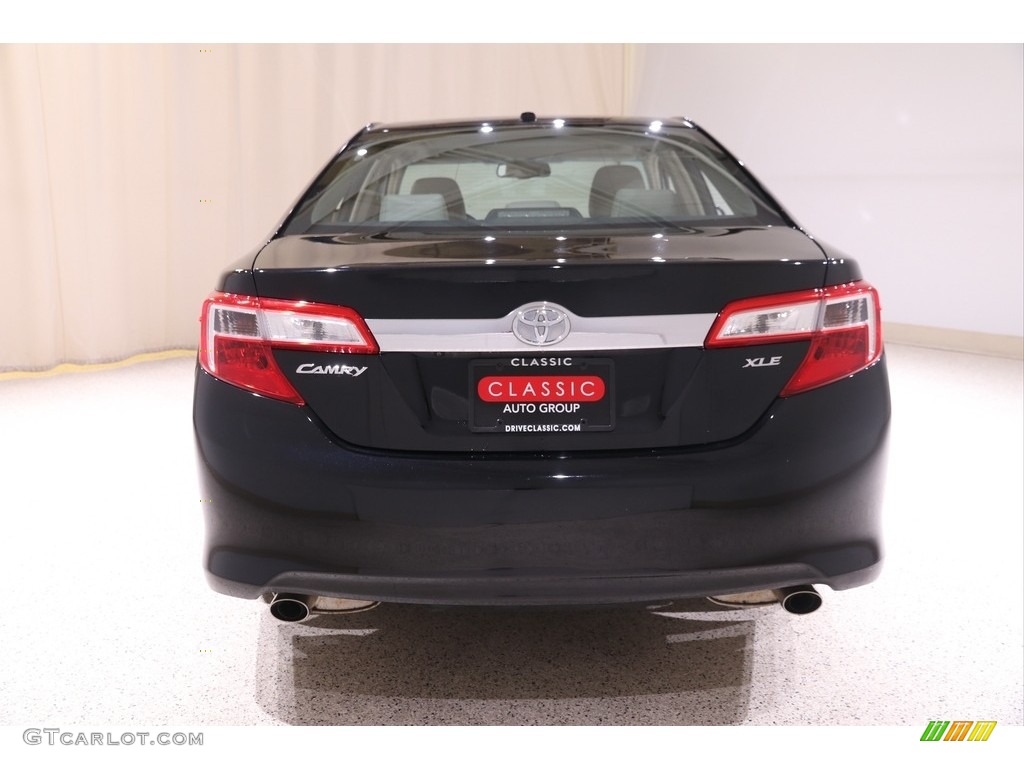 2012 Camry XLE V6 - Attitude Black Metallic / Ivory photo #21