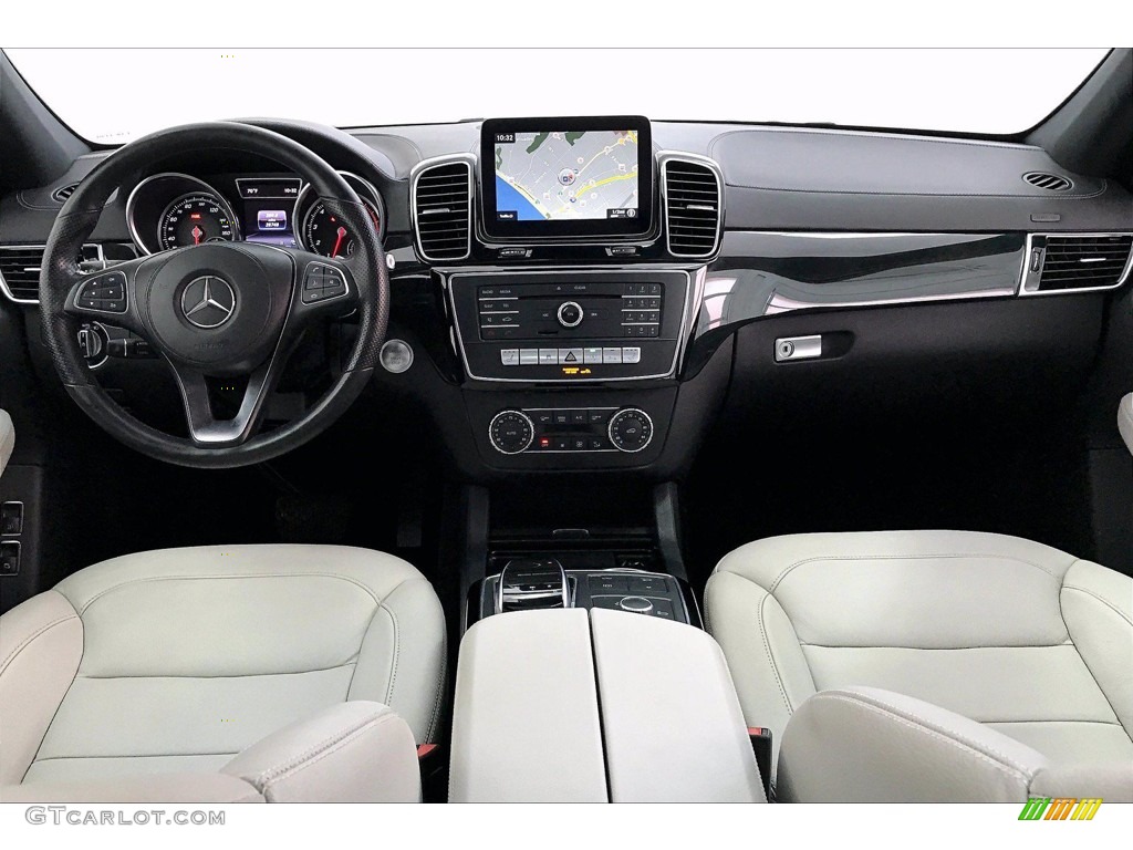 2017 Mercedes-Benz GLS 450 4Matic Crystal Grey/Black Dashboard Photo #140984004