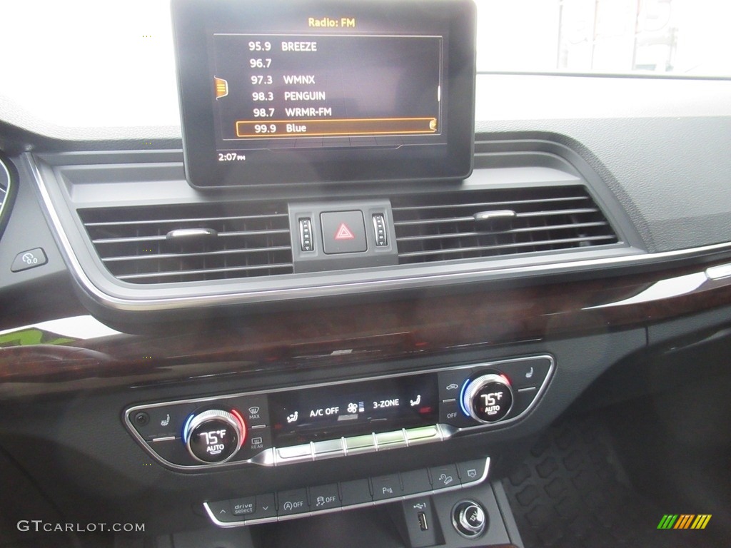 2020 Q5 Premium quattro - Monsoon Gray Metallic / Black photo #17