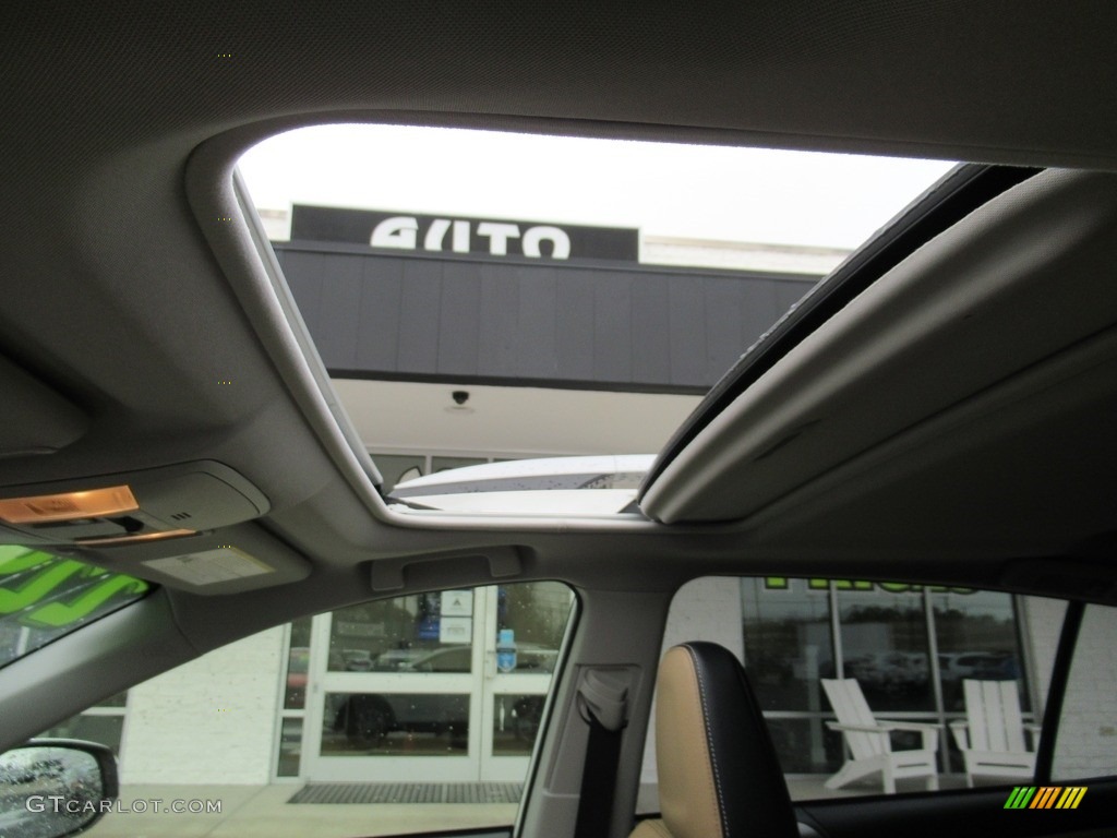 2017 RAV4 Limited - Blizzard Pearl White / Nutmeg photo #13