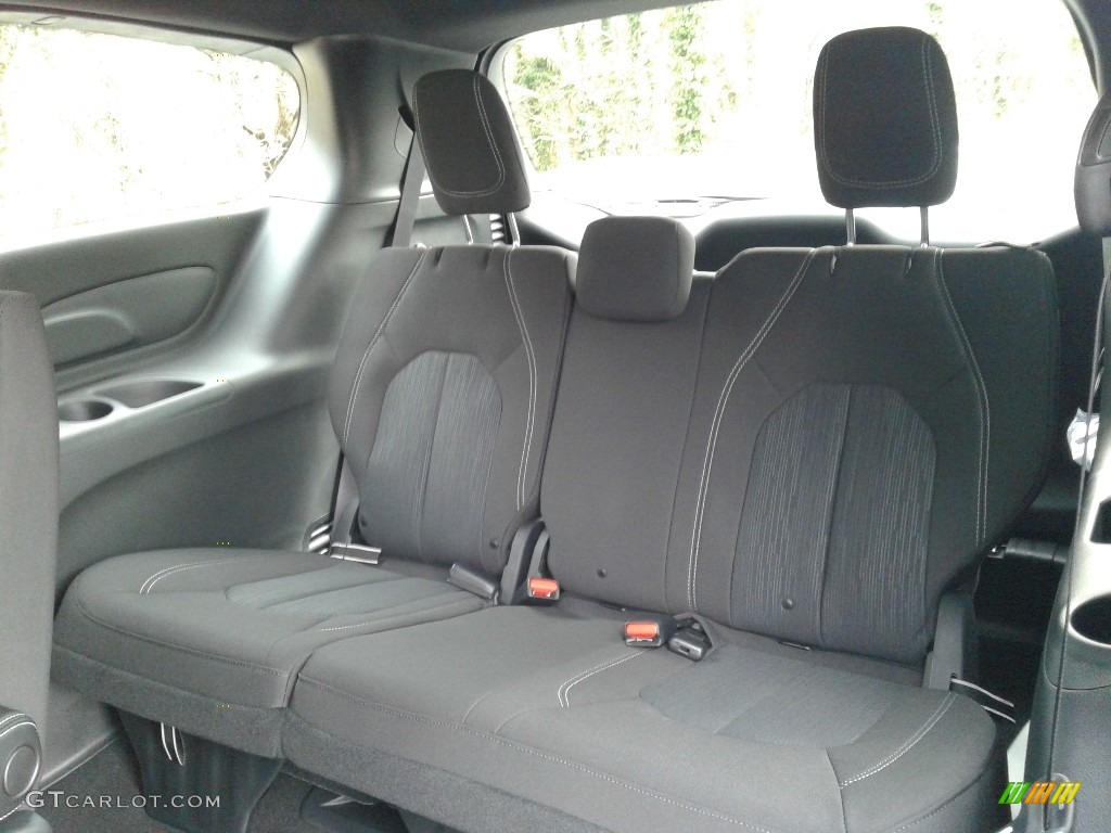 2021 Chrysler Pacifica Touring Rear Seat Photos