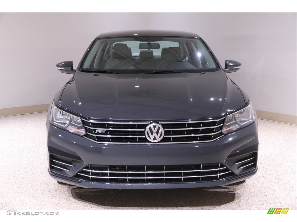 2017 Passat R-Line Sedan - Urano Gray / Moonrock Gray photo #2