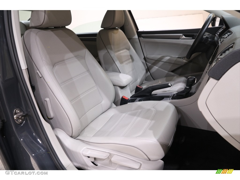 2017 Passat R-Line Sedan - Urano Gray / Moonrock Gray photo #15