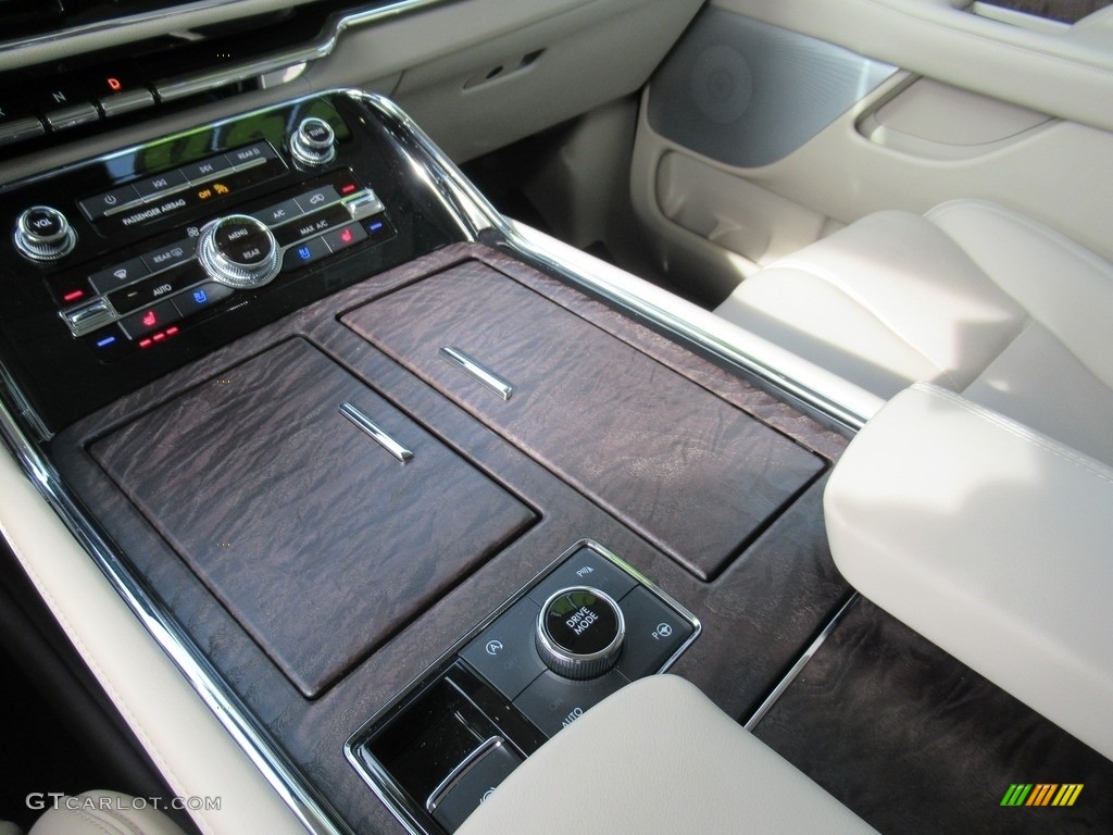 2018 Navigator Reserve 4x4 - Iced Mocha Metallic / Cappuccino photo #19