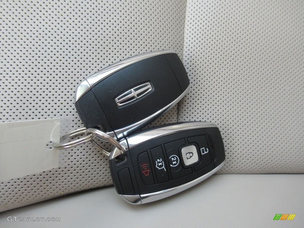 2018 Navigator Reserve 4x4 - Iced Mocha Metallic / Cappuccino photo #20