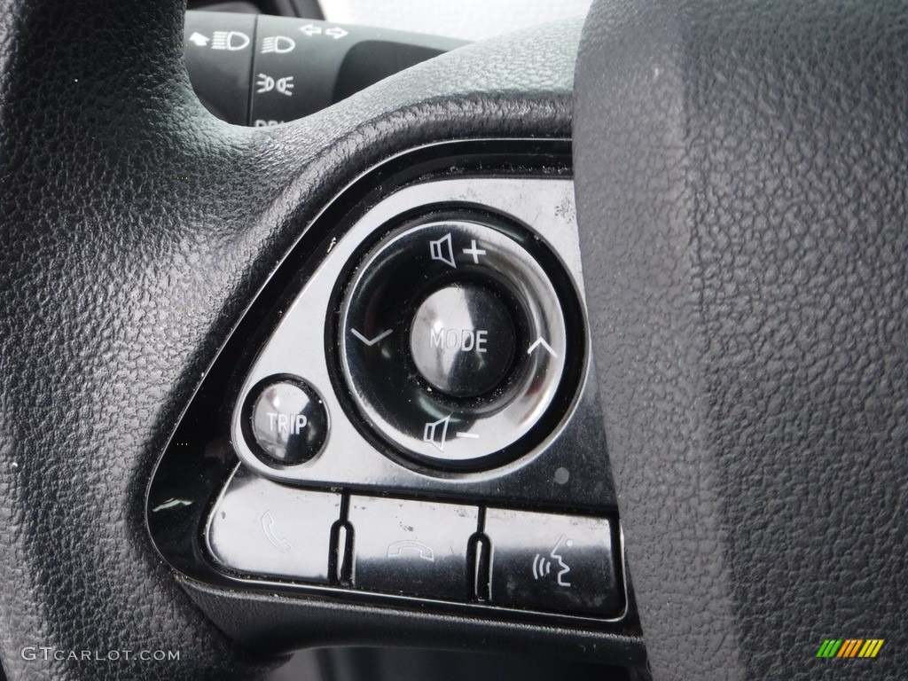 2019 Prius L Eco - Magnetic Grey Metallic / Moonstone photo #5