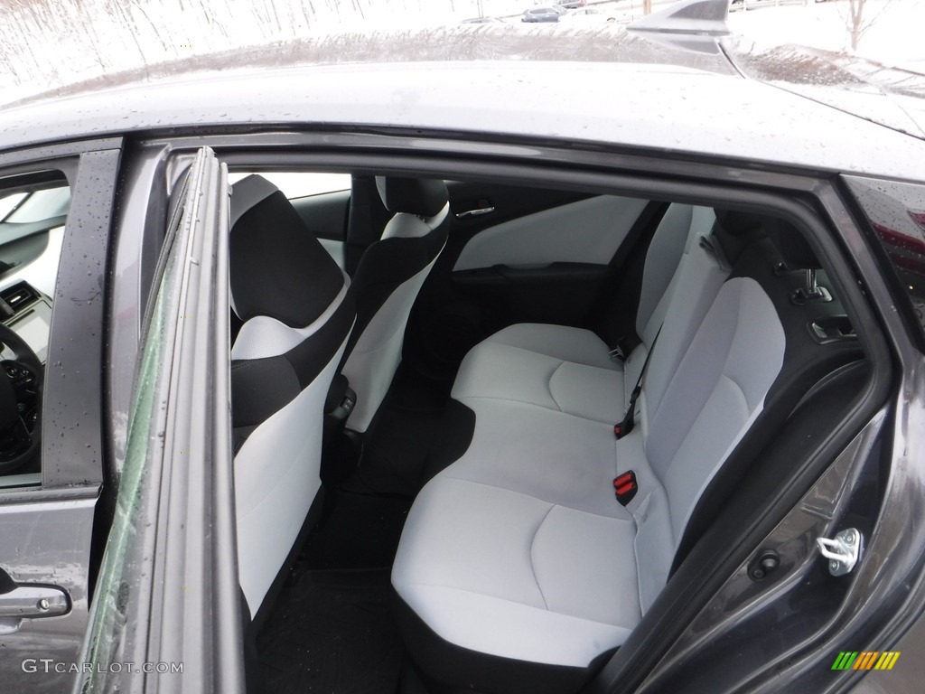 2019 Prius L Eco - Magnetic Grey Metallic / Moonstone photo #21