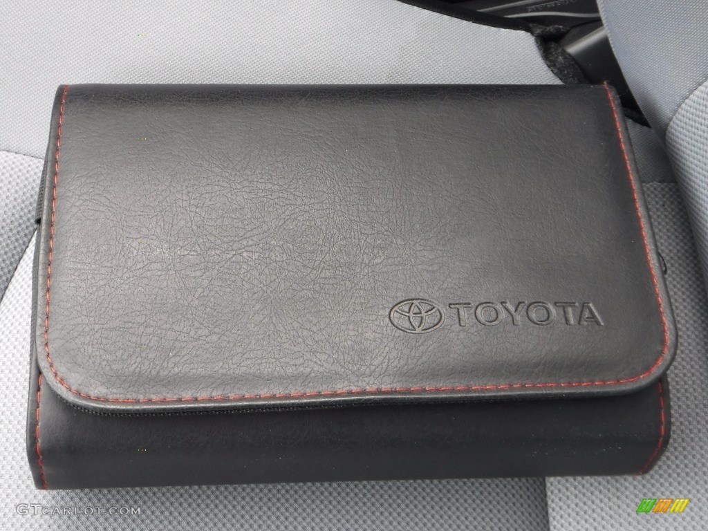 2019 Prius L Eco - Magnetic Grey Metallic / Moonstone photo #23