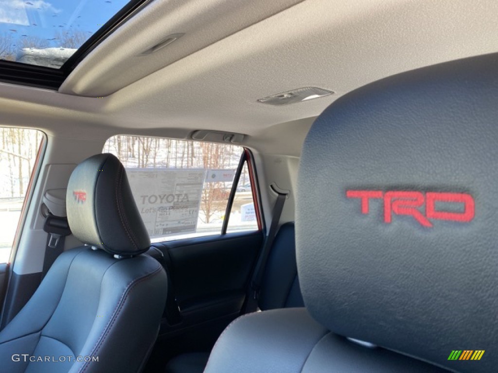 2021 4Runner TRD Off Road Premium 4x4 - Barcelona Red Metallic / Black photo #17