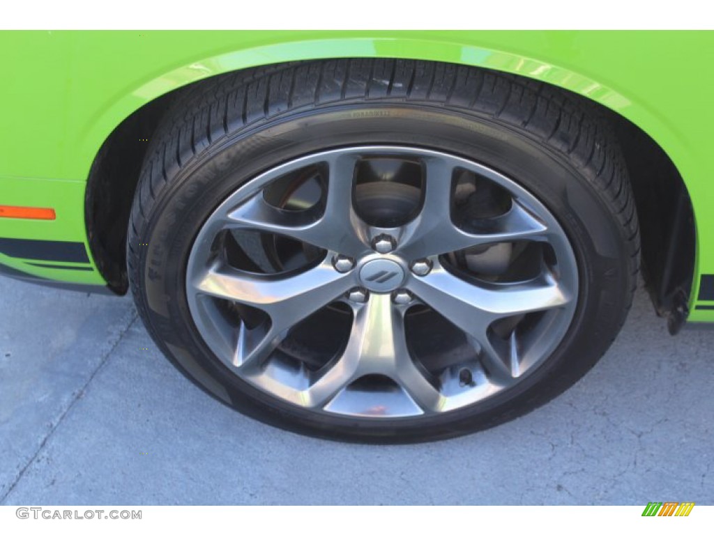 2017 Challenger SXT - Green Go / Black photo #6