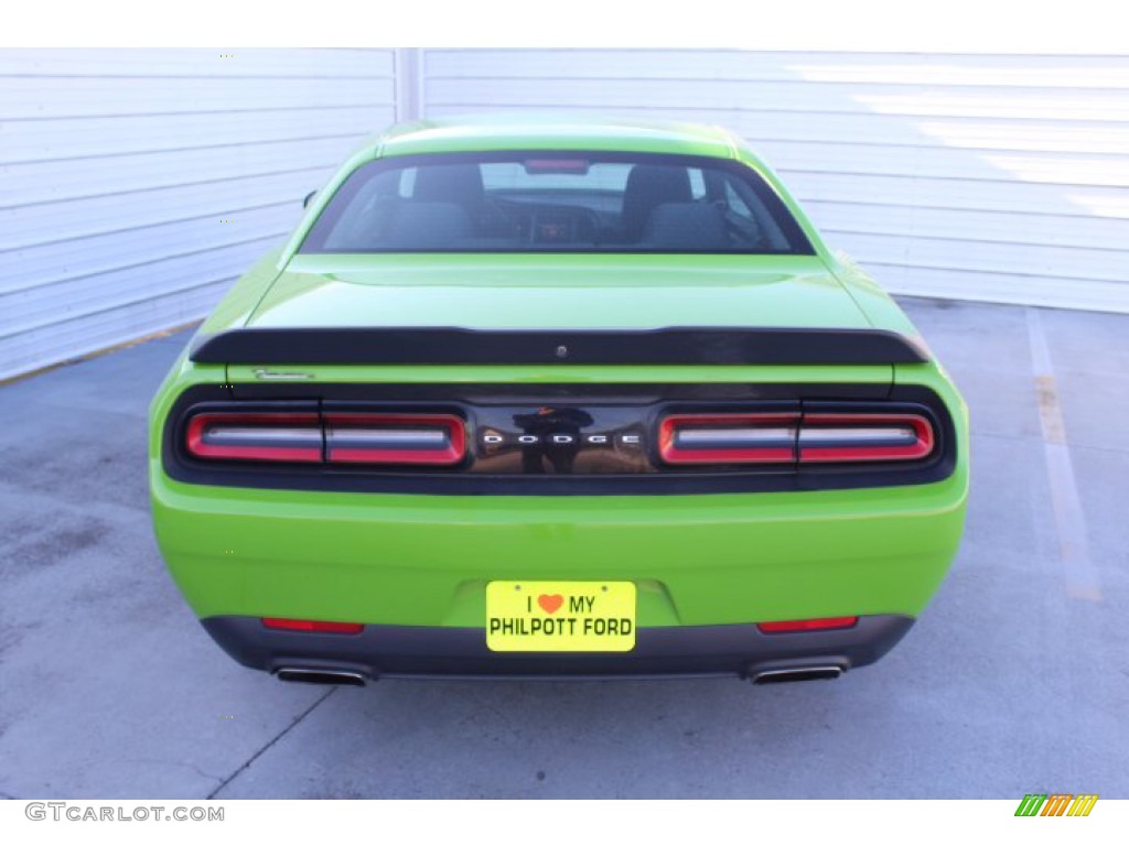 2017 Challenger SXT - Green Go / Black photo #8