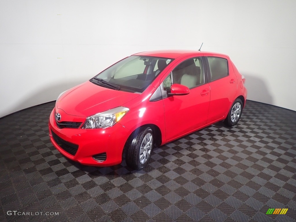 2012 Yaris L 5 Door - Absolutely Red / Ash Gray photo #8