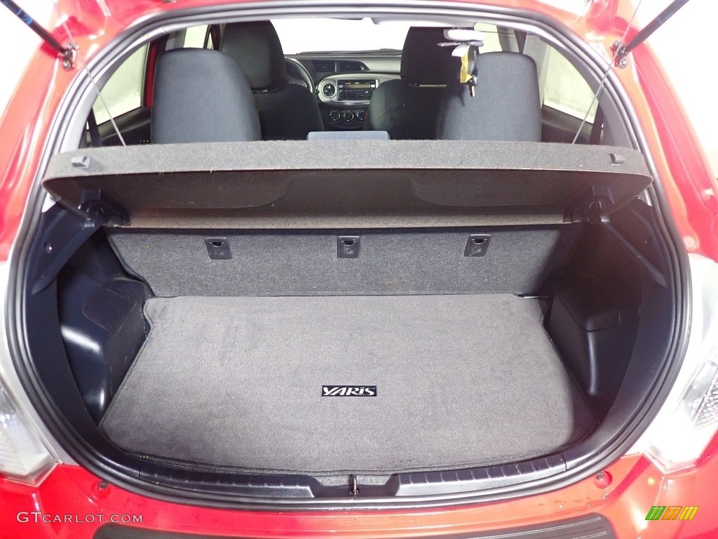2012 Yaris L 5 Door - Absolutely Red / Ash Gray photo #14
