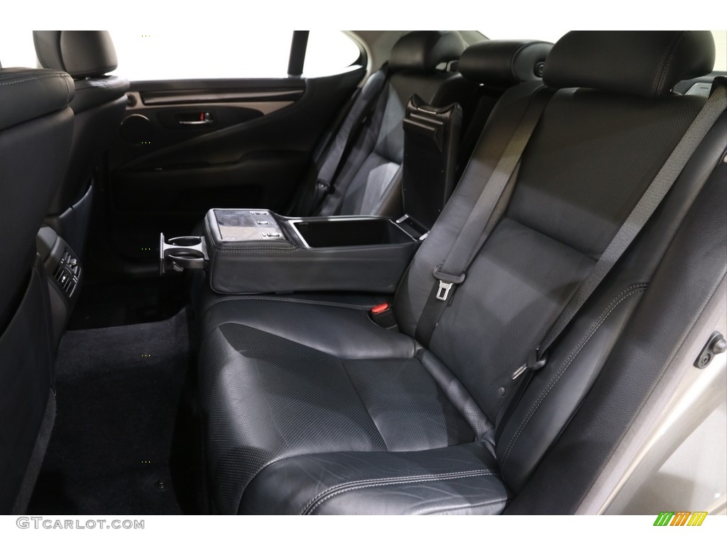 2016 Lexus LS 460 AWD Rear Seat Photo #140999479